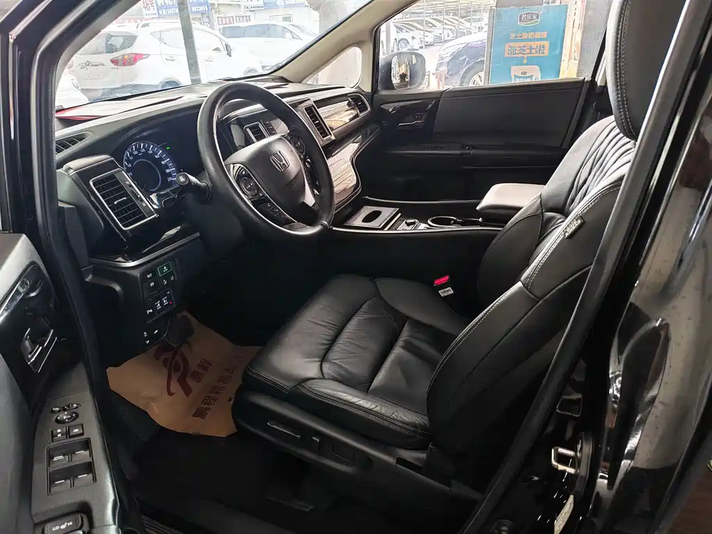 Honda Elysion — миниатюра 4