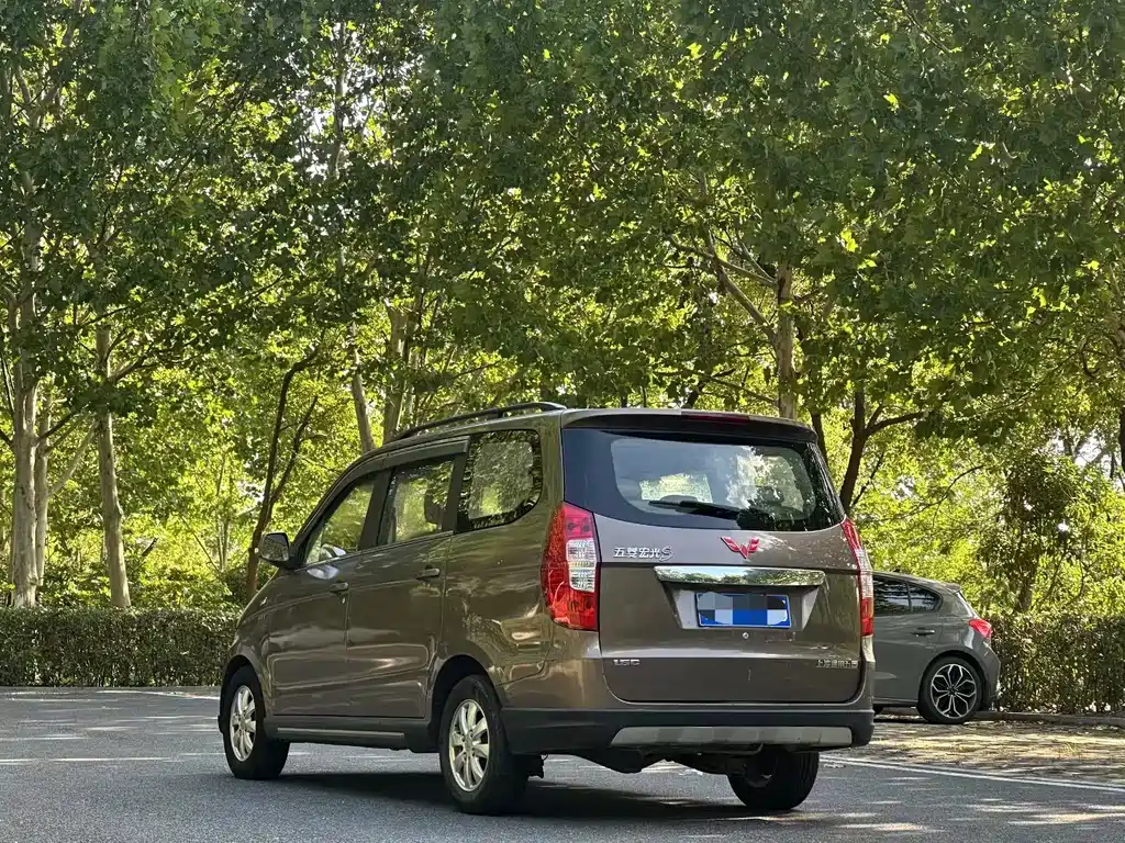 Wuling Hongguang — миниатюра 4