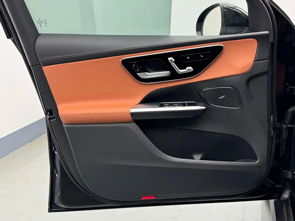 Mercedes-Benz GLC — миниатюра 17
