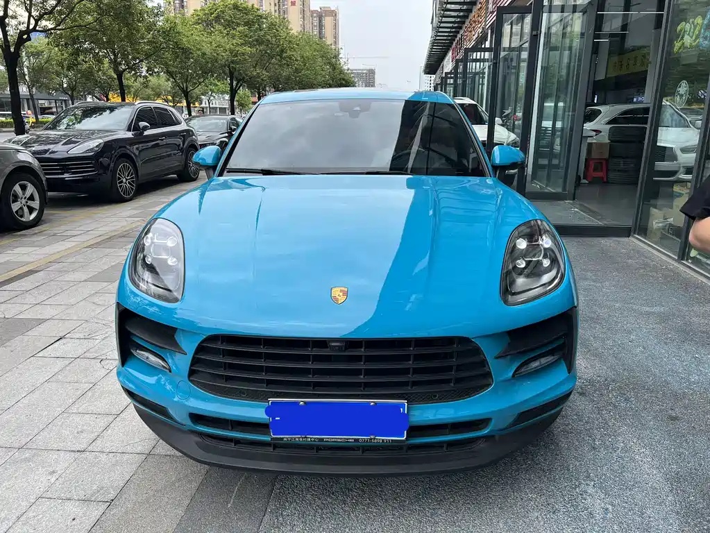 Porsche Macan 2021
