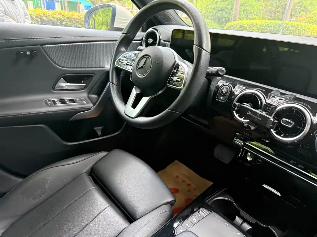 Mercedes-Benz A-Class — миниатюра 3