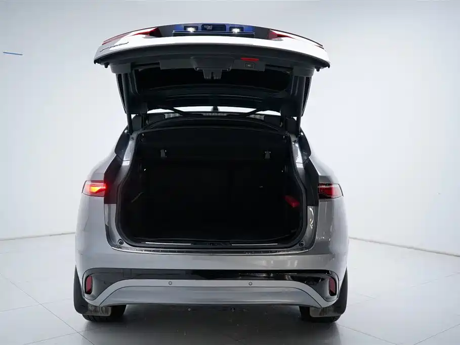 Jaguar F-Pace 2021 250PS R-Dynamic SE