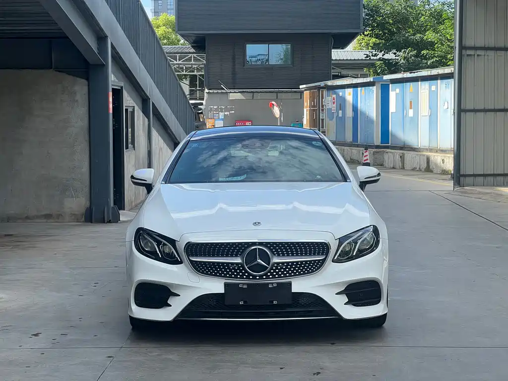 Mercedes-Benz E-Class (Import) — миниатюра 2