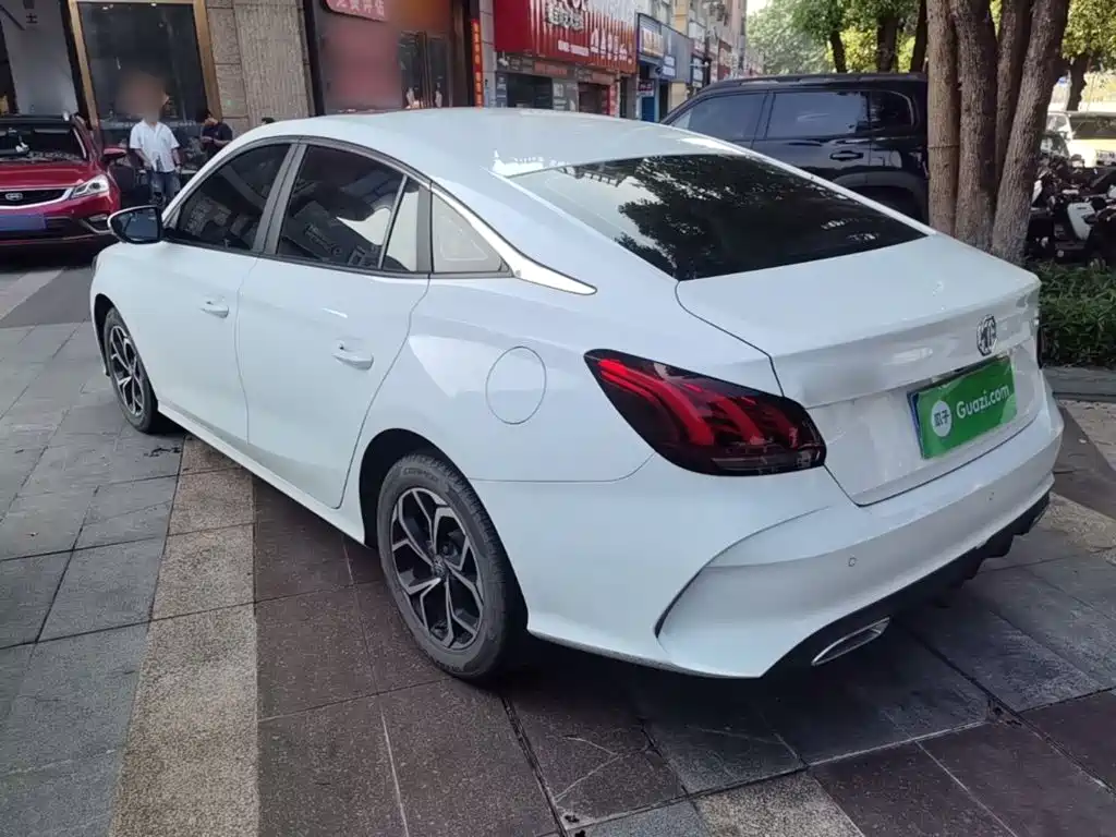 MG MG5 — миниатюра 5