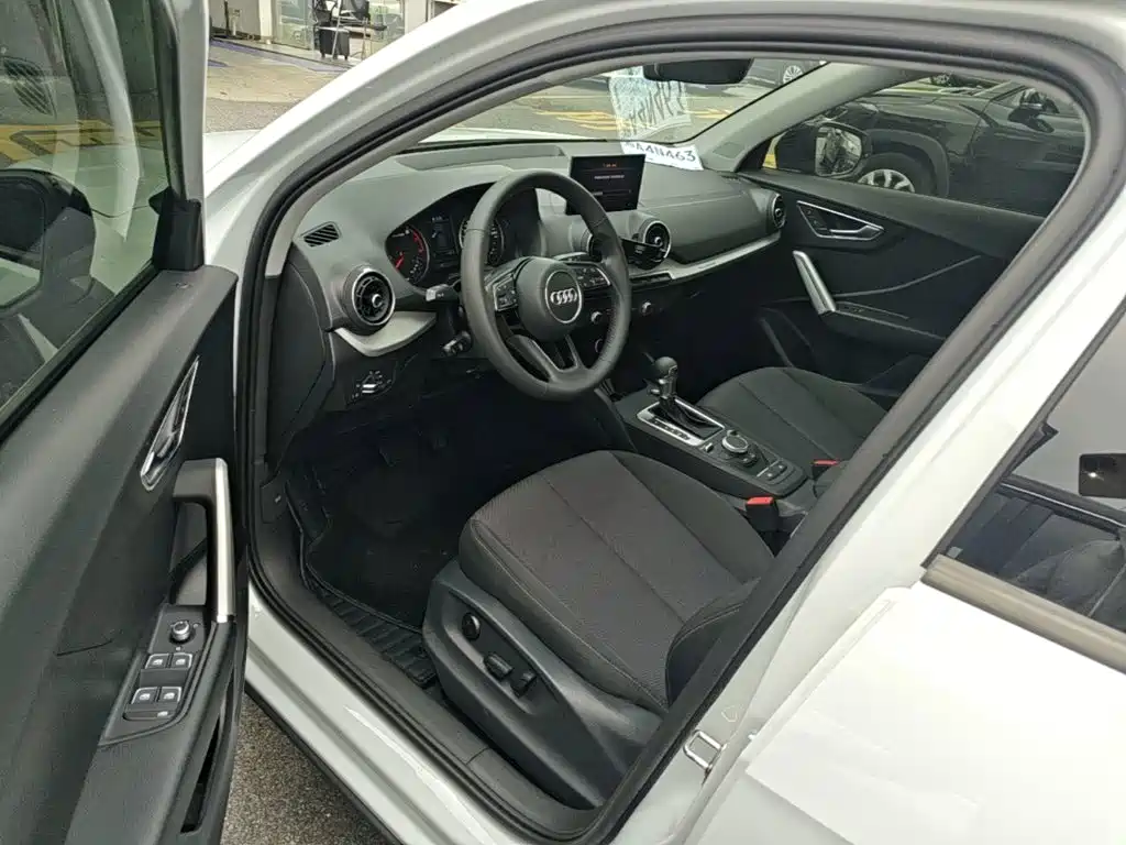 Audi Q2L — миниатюра 15