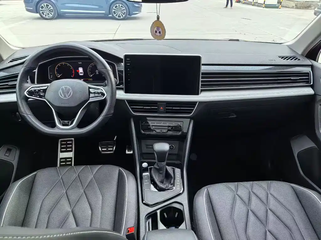 Volkswagen Tiguan L — миниатюра 5