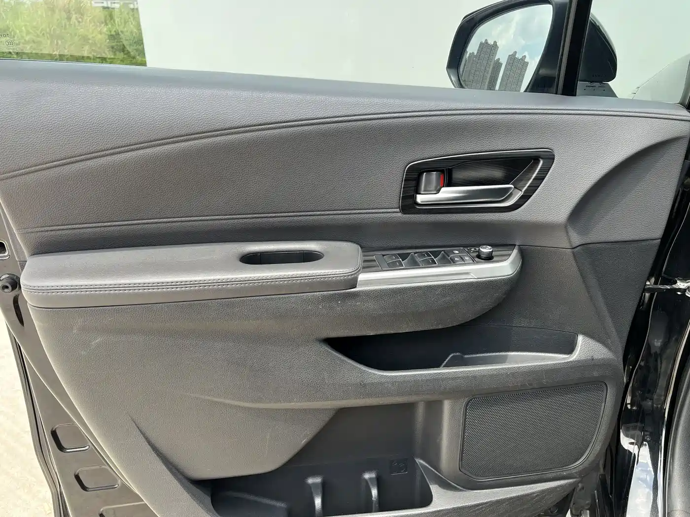 Toyota Sienna 2022 Черный из Китая
