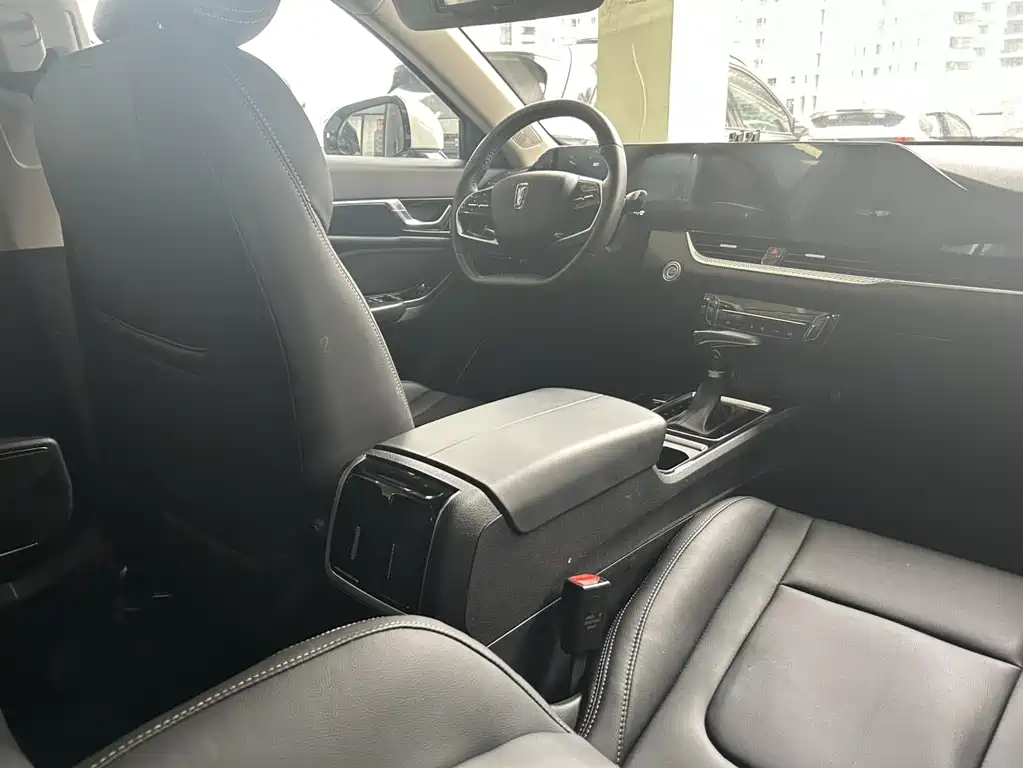 Bestune B70 2023 1.5T AT 70