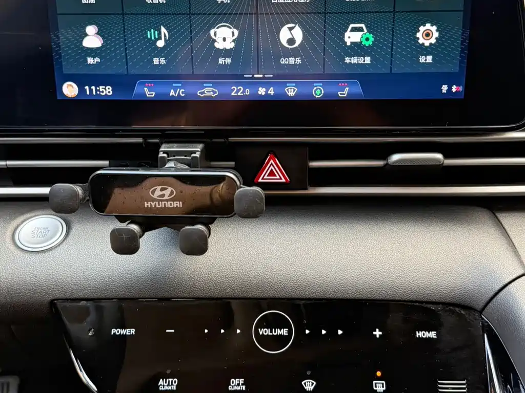Hyundai Elantra — миниатюра 9