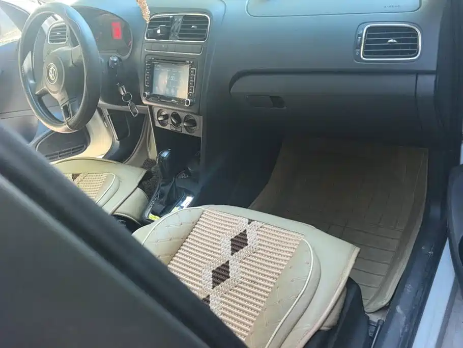 Volkswagen Polo — миниатюра 8