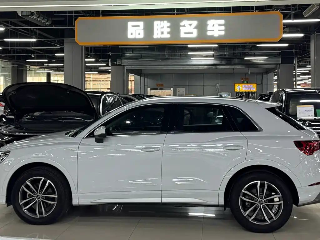 Audi Q3 — миниатюра 3