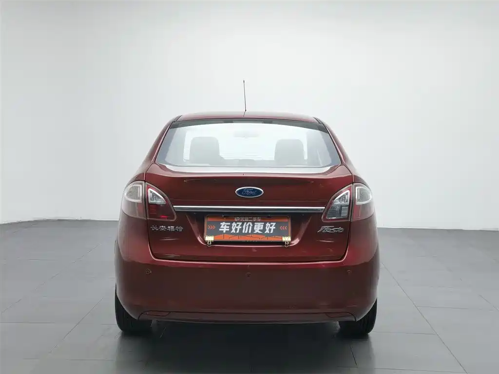 Ford Fiesta 2009 1.5L AT Luxury