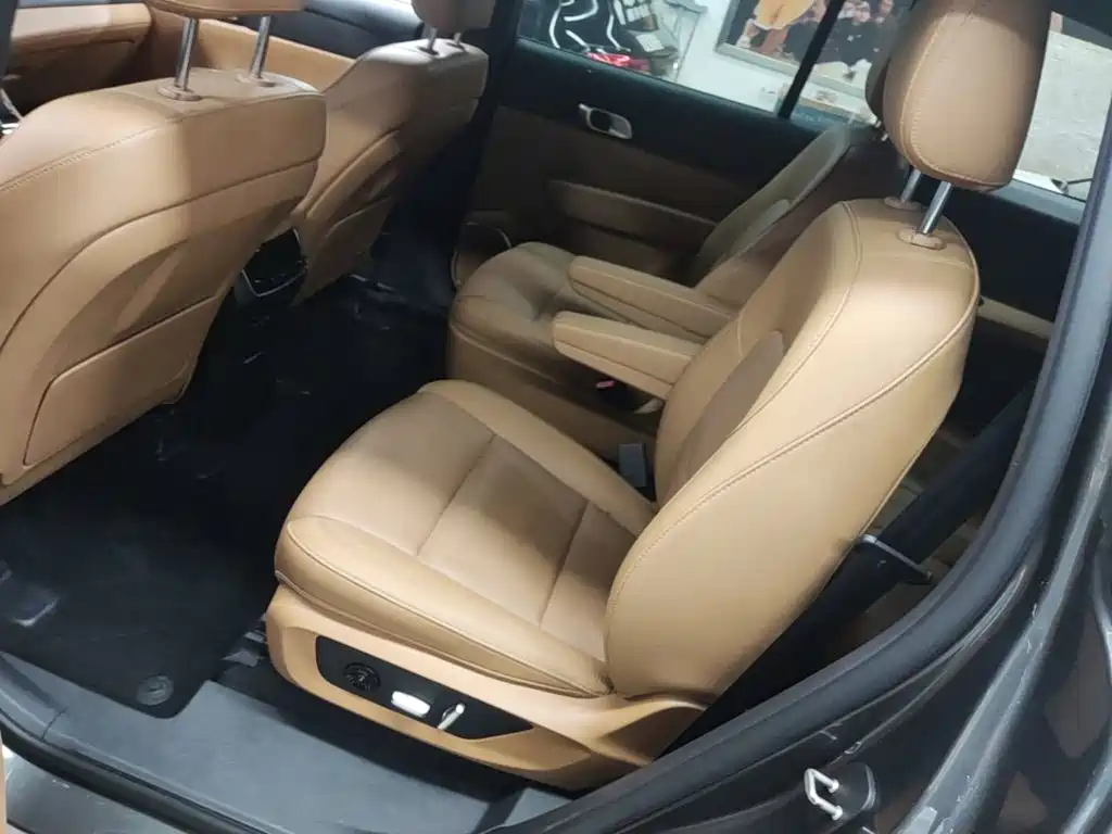 Li Auto Li ONE — миниатюра 17