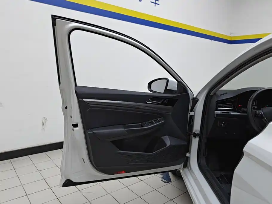 Volkswagen Bora — миниатюра 7