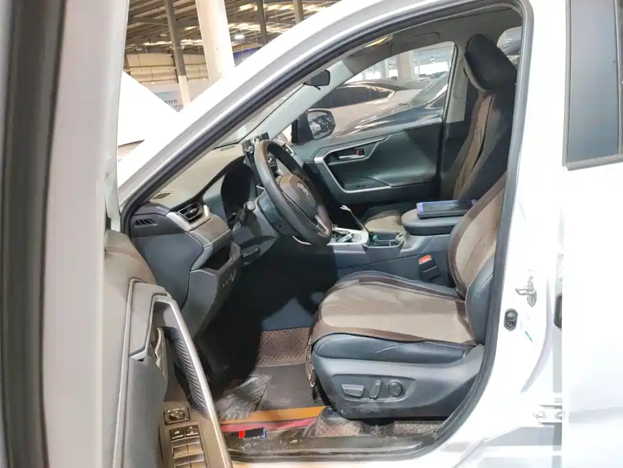Toyota Wildlander — миниатюра 9