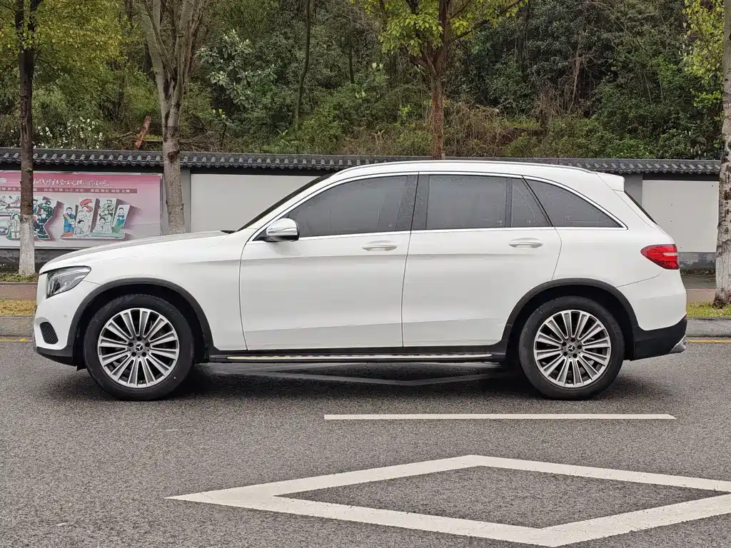 Mercedes-Benz GLC — миниатюра 9