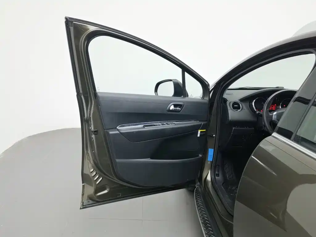 Peugeot 3008 — миниатюра 8