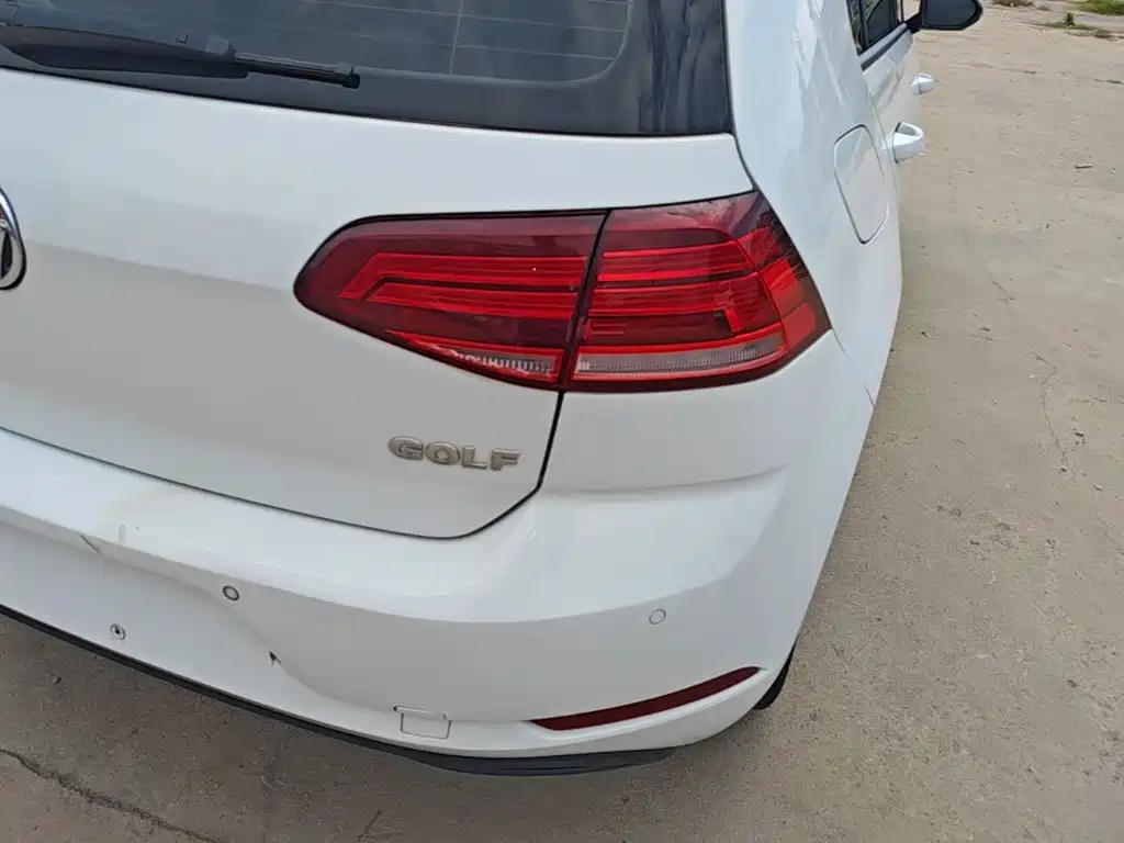 Volkswagen Golf — миниатюра 8