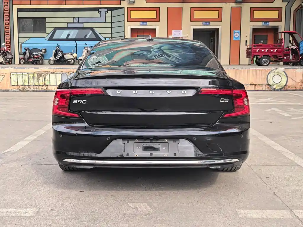 Volvo S90 — миниатюра 18