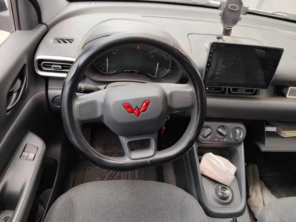 Wuling Hongguang EV — миниатюра 6