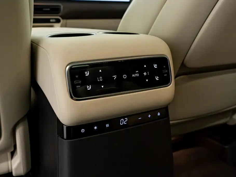 Li Auto Li MEGA — миниатюра 27