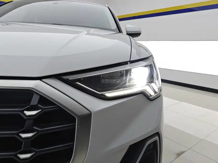 Audi Q3 — миниатюра 5