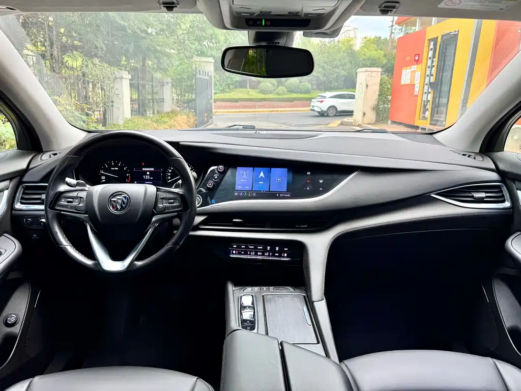 Buick Enclave — миниатюра 9