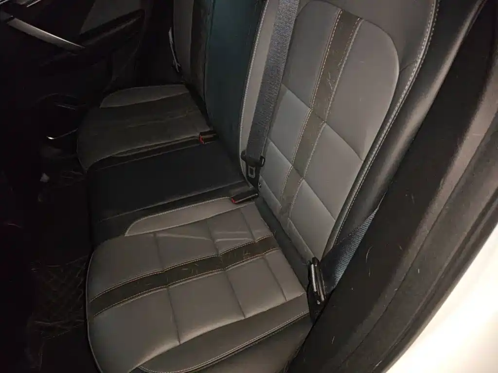 Geely Binyue — миниатюра 13