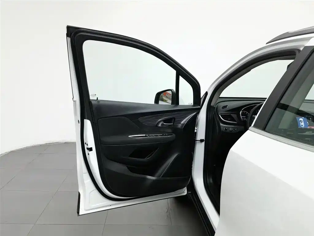 Buick Encore 2017 18T AT Fashion