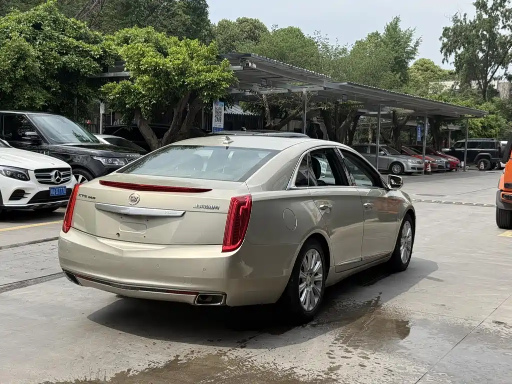 Cadillac XTS — миниатюра 3