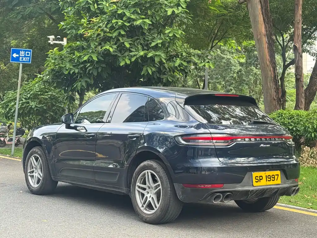 Porsche Macan — миниатюра 7
