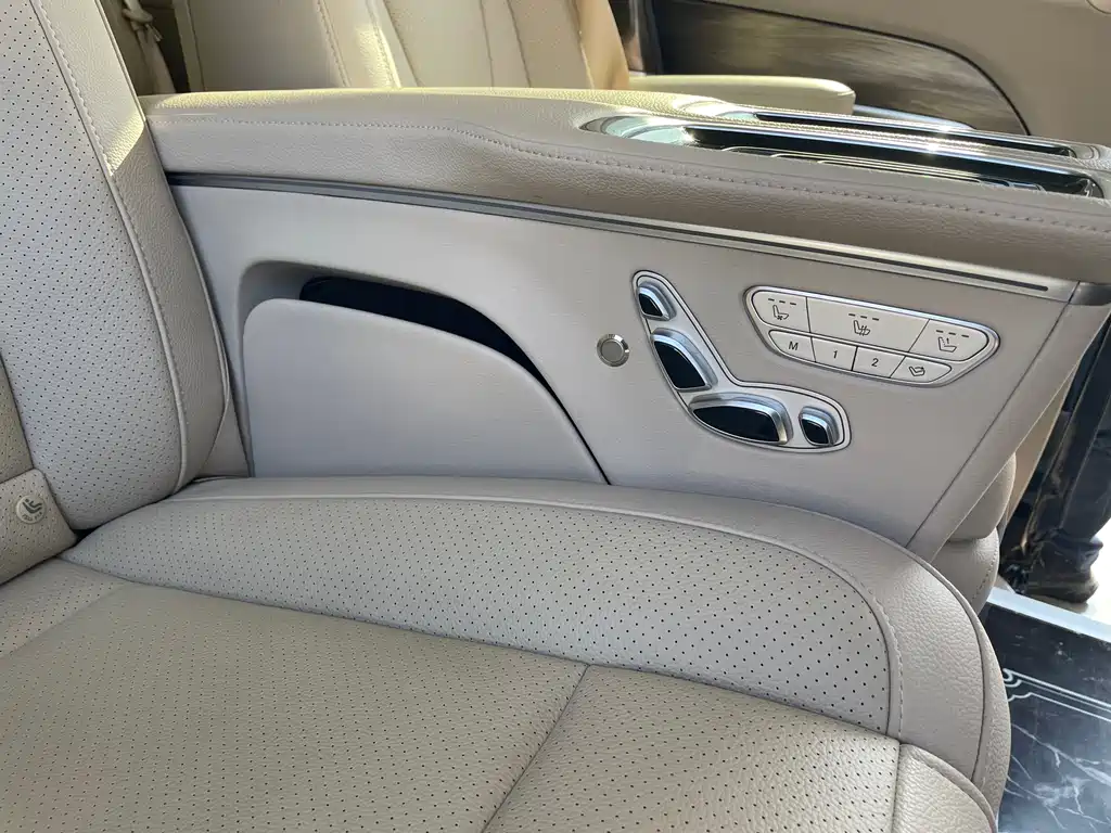 MERCEDES-BENZ V CLASS