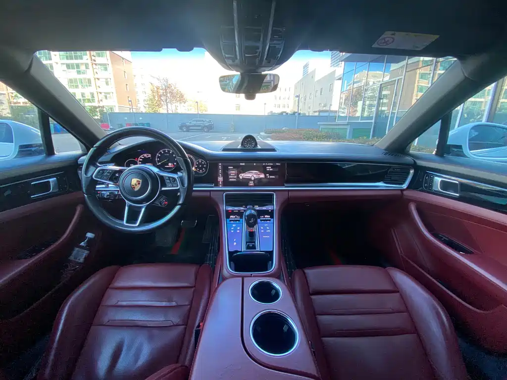 PORSCHE PANAMERA NEW ENERGY