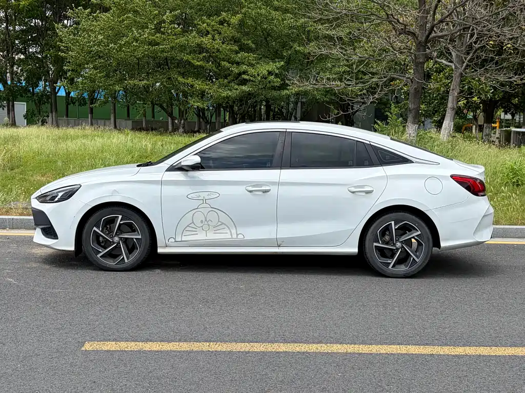 MG MG5 — миниатюра 7