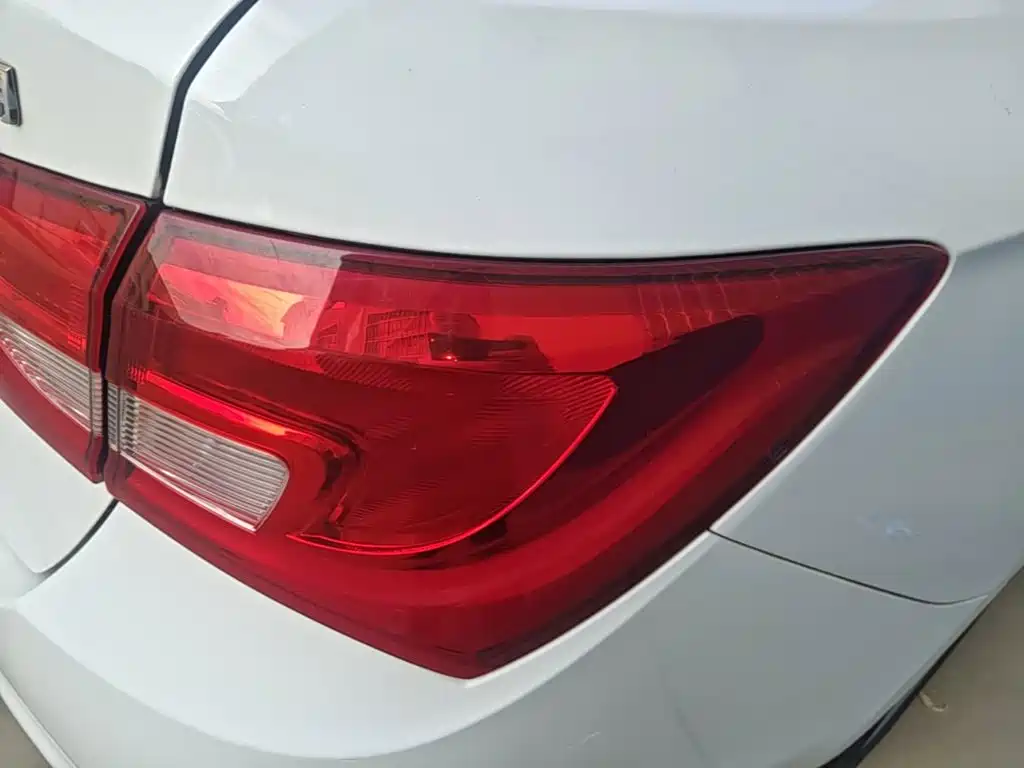 Buick Excelle — миниатюра 8