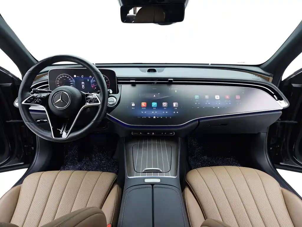 Mercedes-Benz E-Class — миниатюра 7