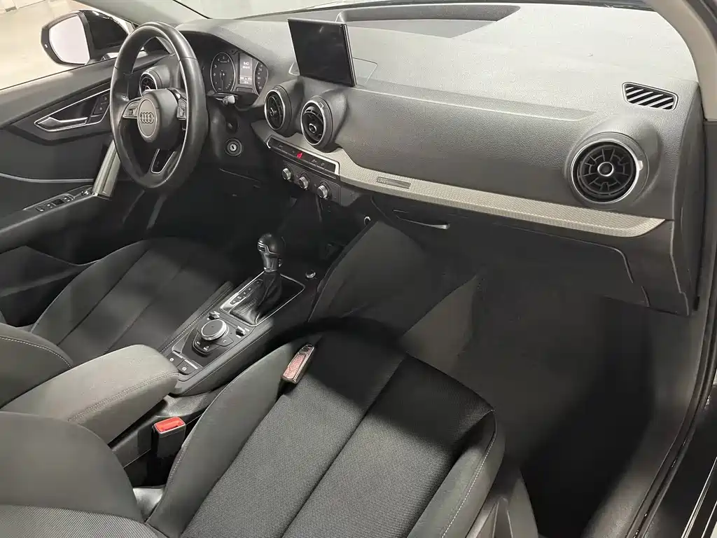 Audi Q2L — миниатюра 12