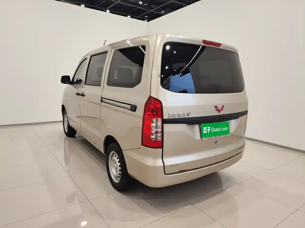 Wuling Hongguang V — миниатюра 25