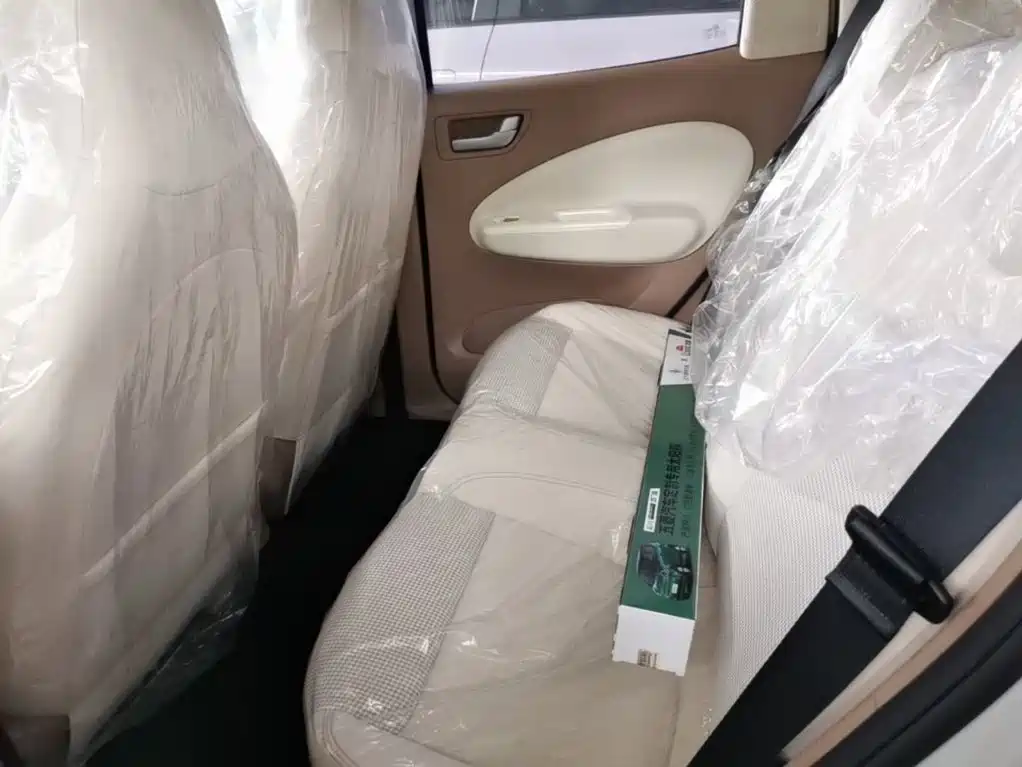 Wuling MINIEV — миниатюра 17