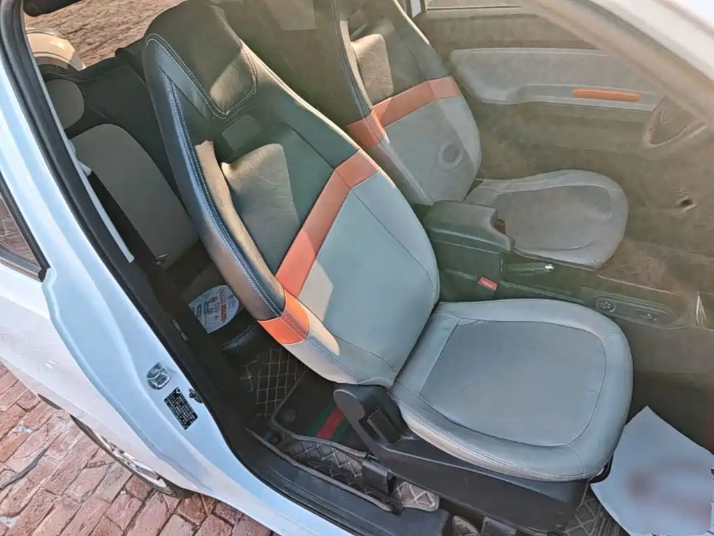 Wuling MINIEV — миниатюра 25
