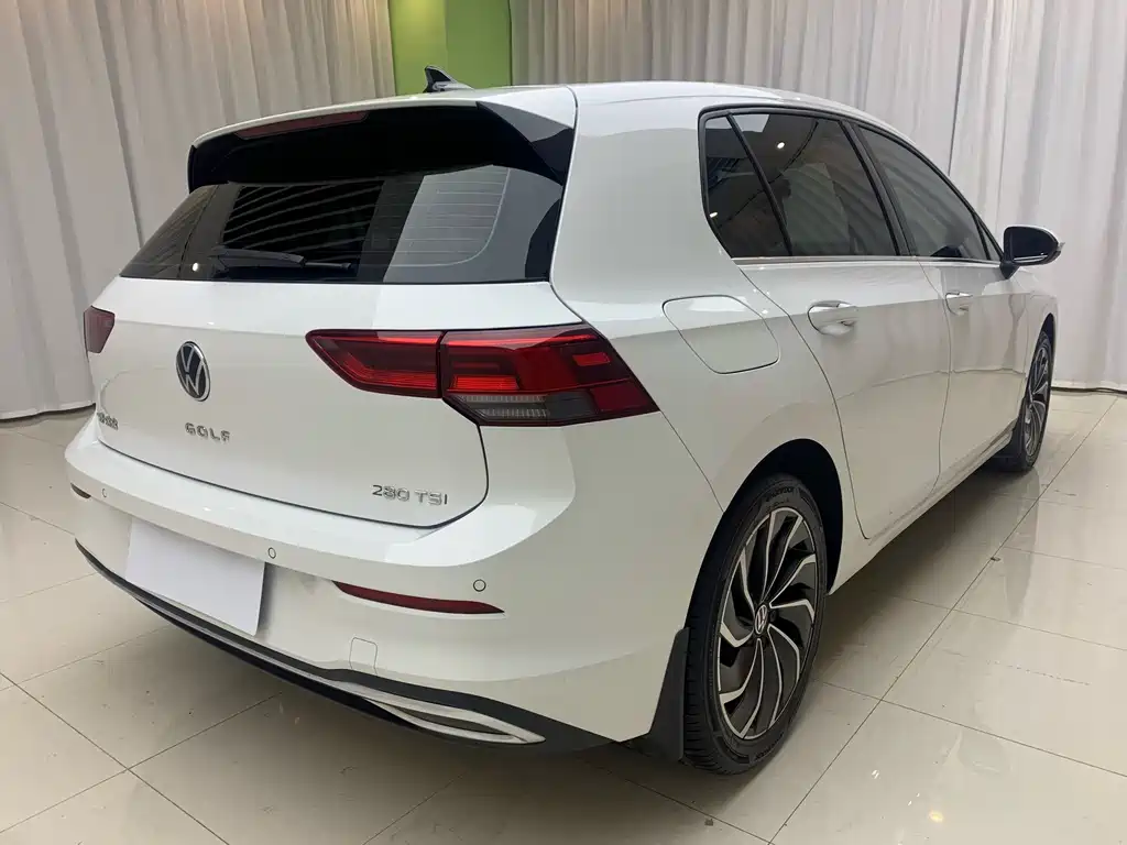 Volkswagen Golf 2023 280TSI DSG Pro
