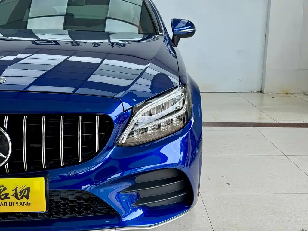 Mercedes-Benz C-Class (Import) — миниатюра 4