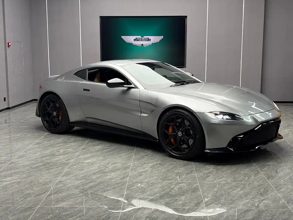 Aston Martin V8 Vantage