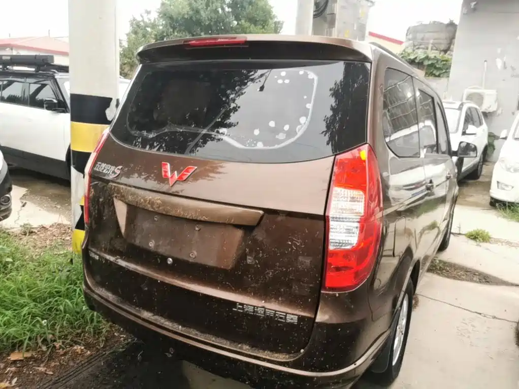 Wuling Hongguang — миниатюра 7
