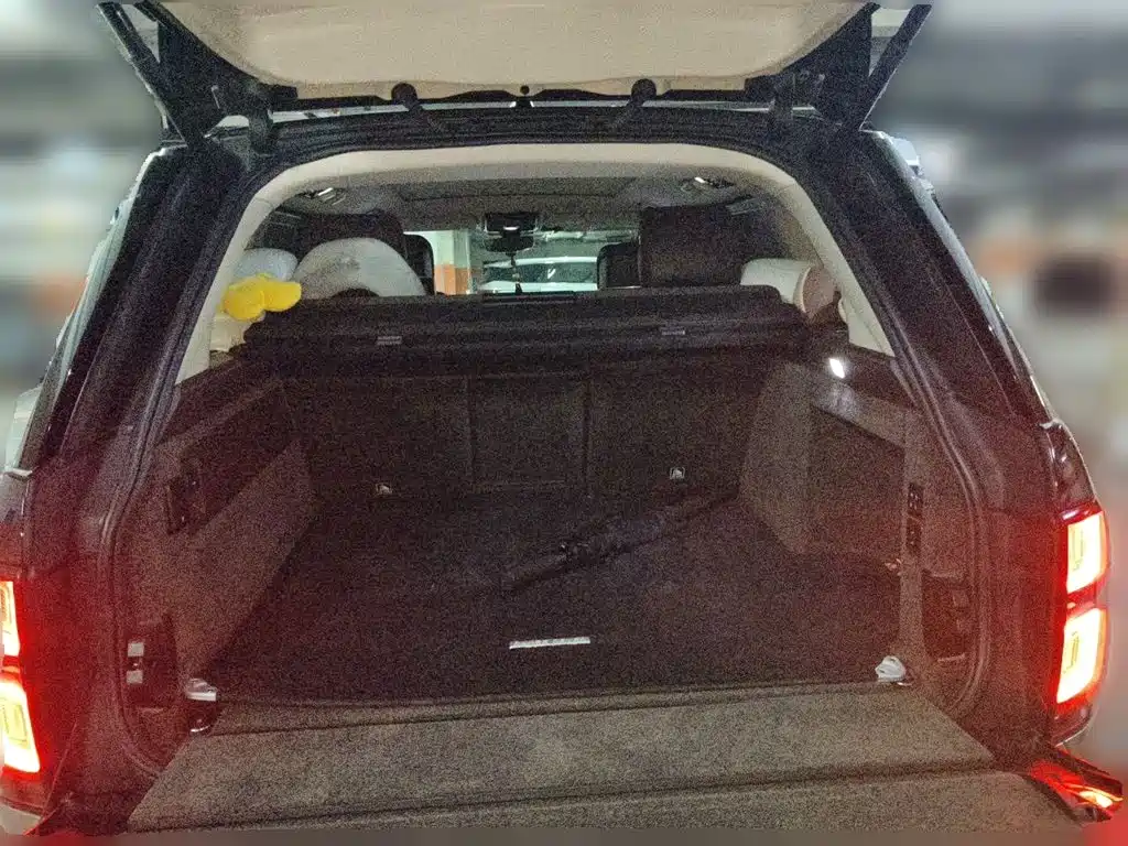 Land Rover Range Rover — миниатюра 10