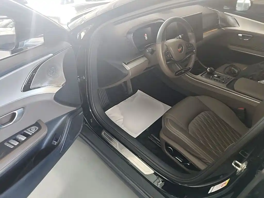 BYD Han — миниатюра 16