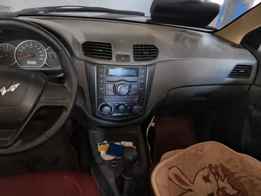 Wuling Hongguang — миниатюра 13