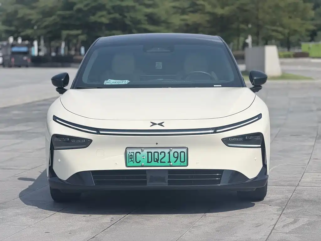 XPeng P7+ — миниатюра 2
