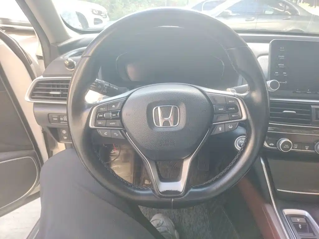 Honda Inspire — миниатюра 11