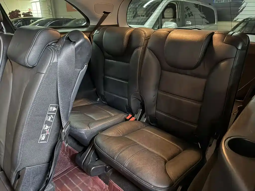 Mercedes-Benz R-Class — миниатюра 5